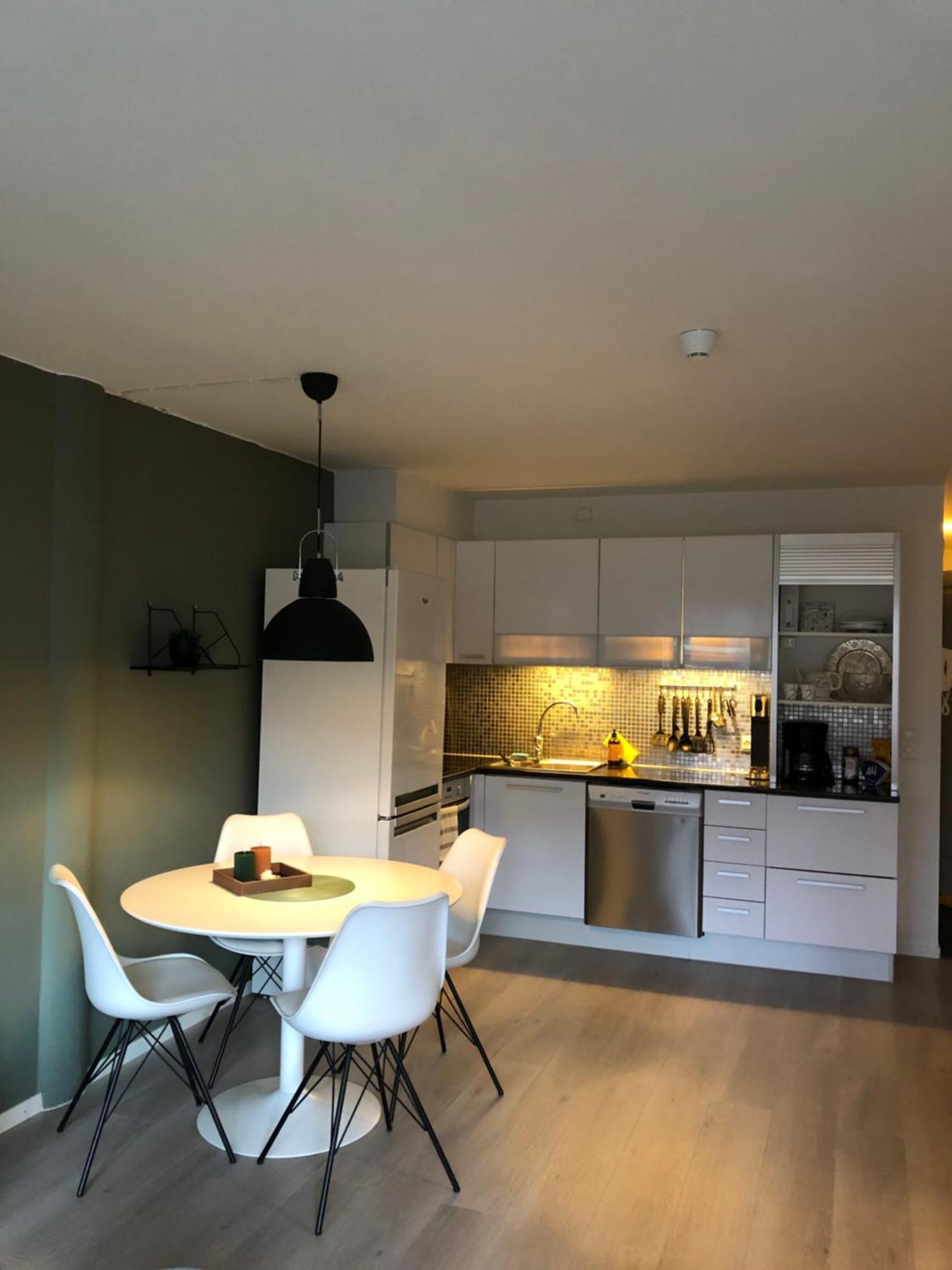 Leilighet Flott Midt I Sentrum Med 5 Voksne Sengeplasser *