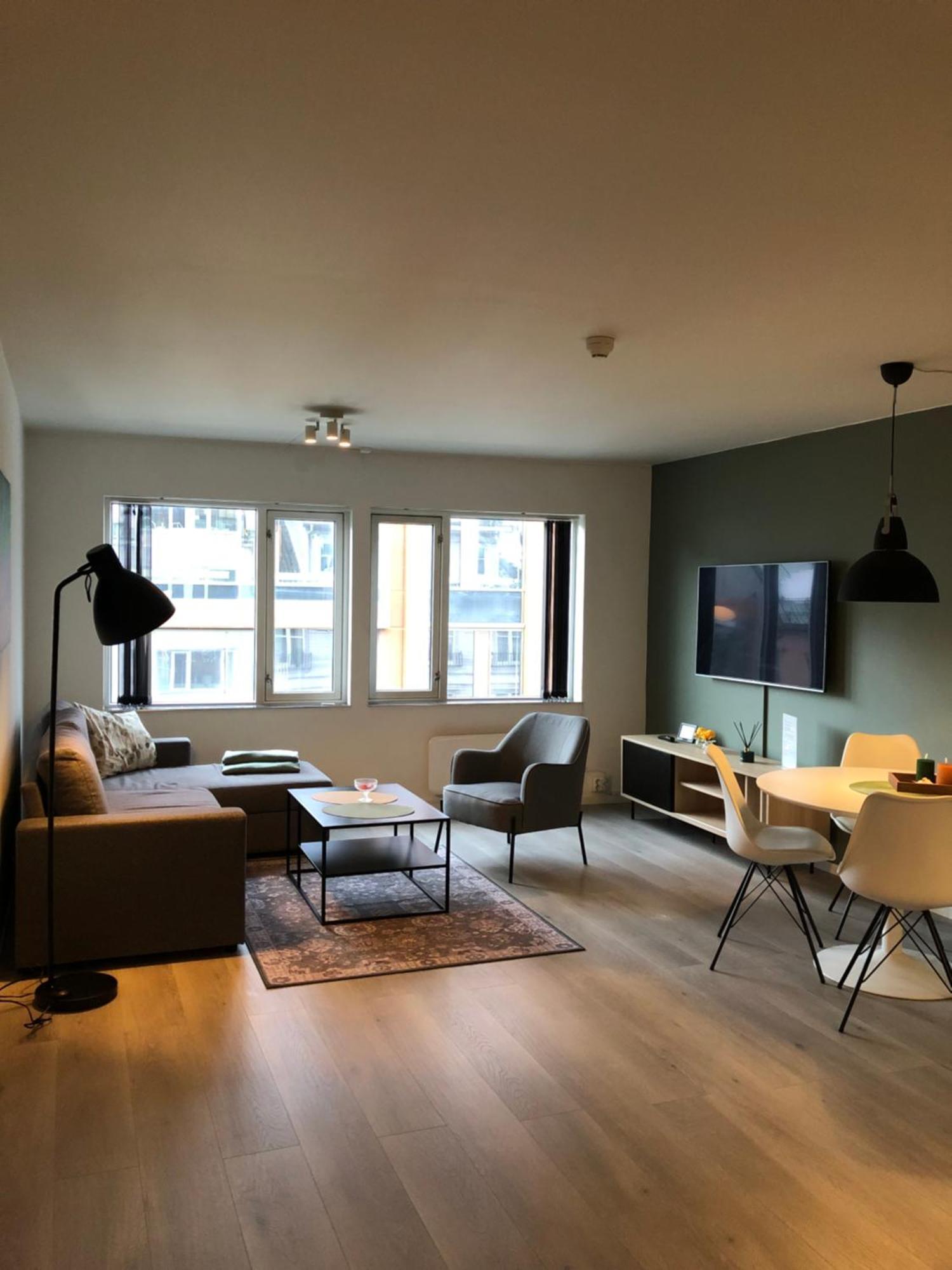Leilighet Flott Midt I Sentrum Med 5 Voksne Sengeplasser
